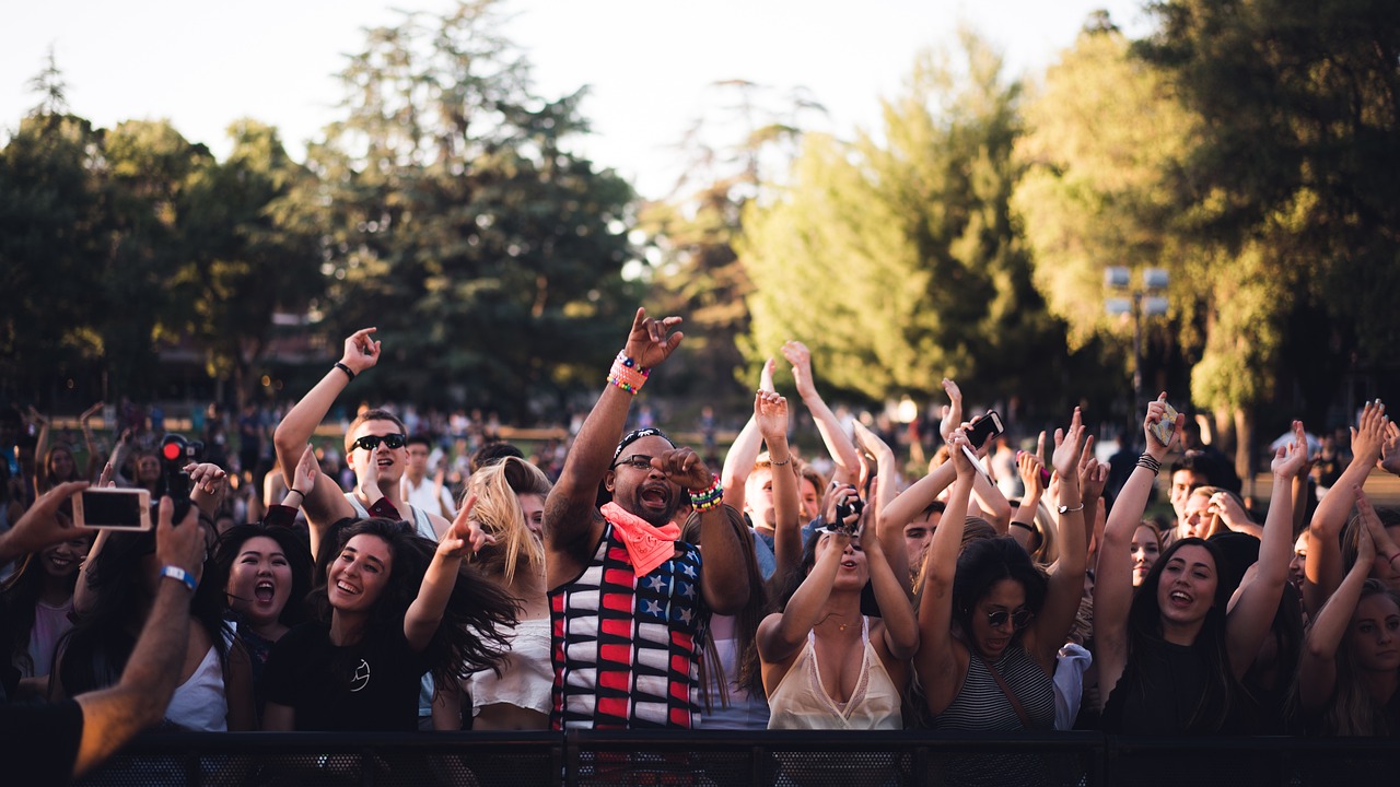 Macklemore Fans Show Strong Support on Final Night of Free Palestine Tour